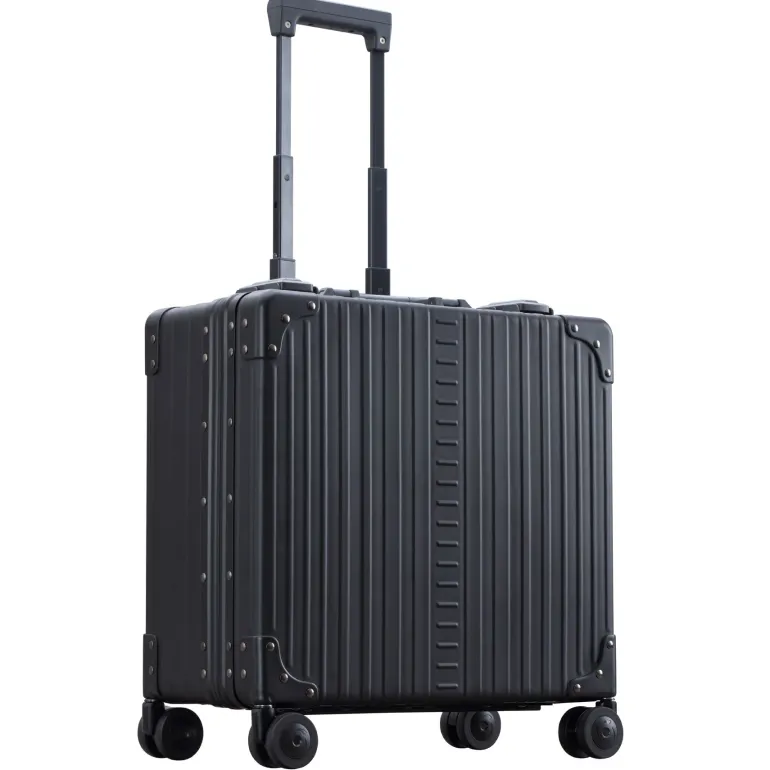 Aleon Aircraft Grade 17 inch Deluxe Aluminum Wheeled Business Case