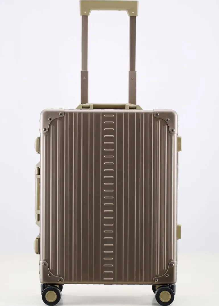 Aleon Aircraft Grade Aluminum 21 Inch International Carry On