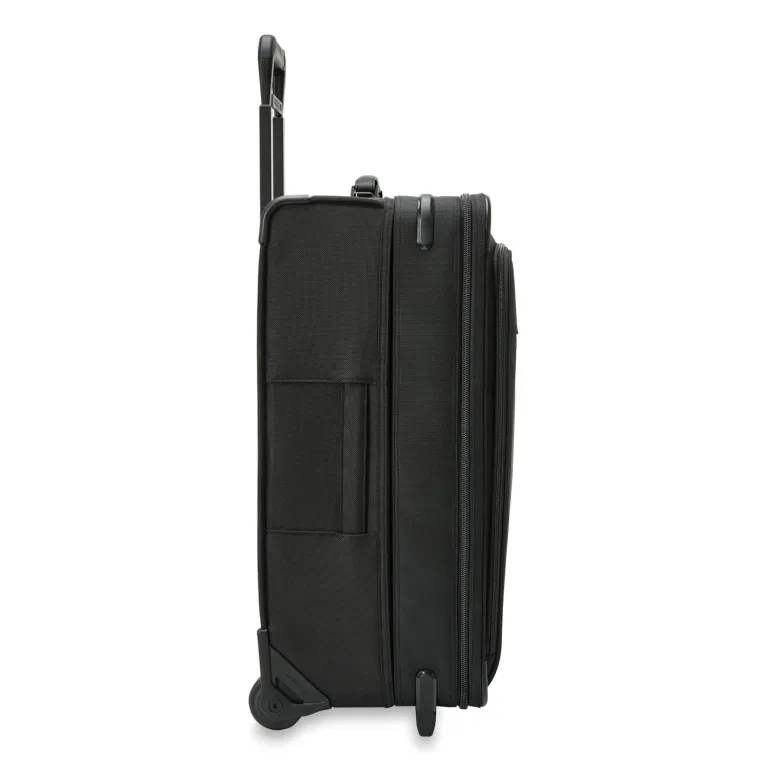 Briggs and Riley Baseline BLU126CX Medium Expandable Upright