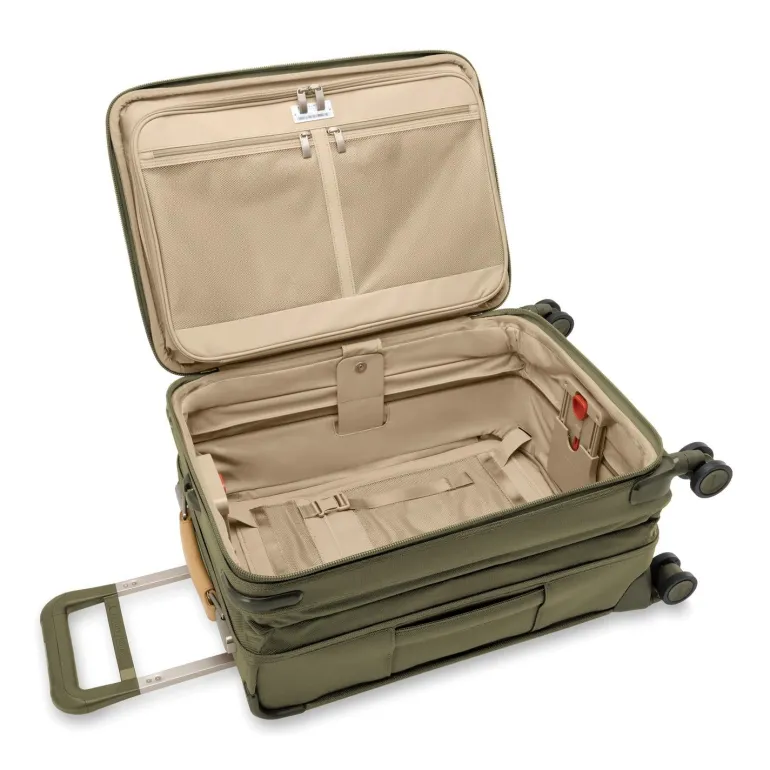 Briggs and Riley Baseline BLU122CXSP Essential Carryon Spinner