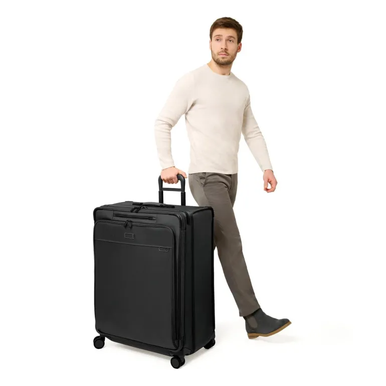 Briggs and Riley Baseline BLU131CXSP Extra Large Expandable Spinner