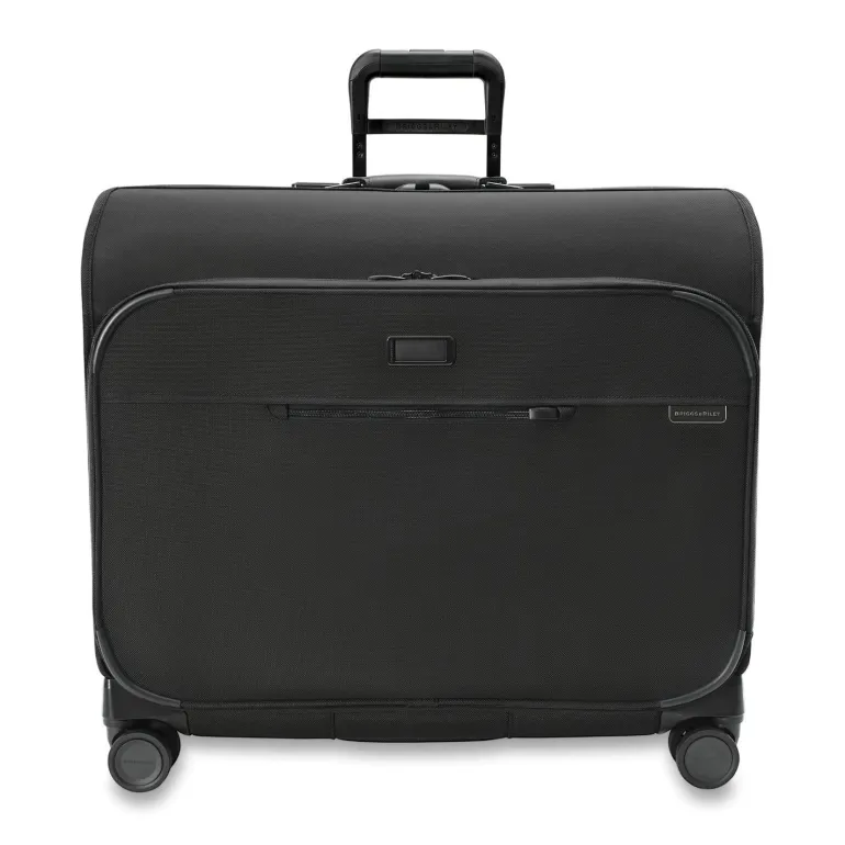 Briggs and Riley Baseline BLU177SP Deluxe Wardrobe Spinner