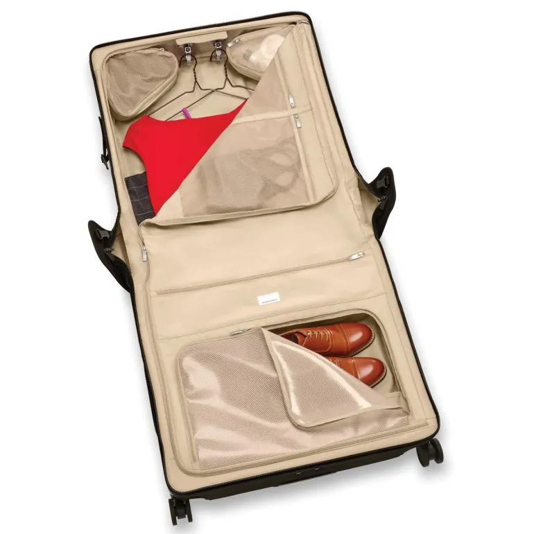 Briggs and Riley Baseline BLU177SP Deluxe Wardrobe Spinner