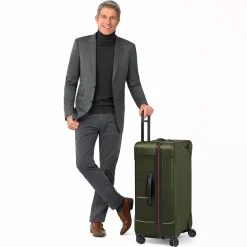 Briggs and Riley Torq QU230SP Large Hardside Spinner Hunter