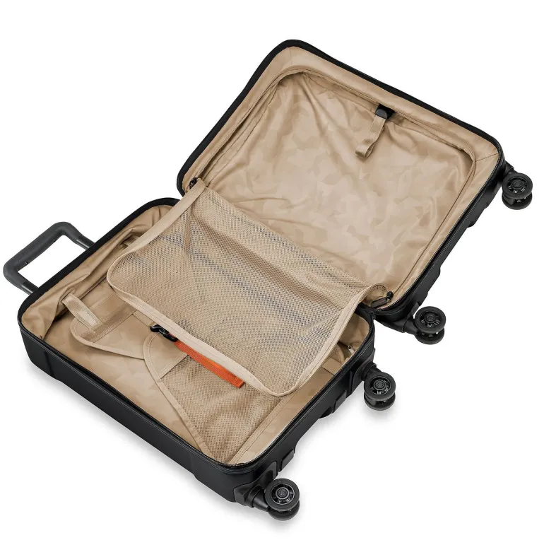 Briggs and Riley Torq QU221SP International Carry on Spinner Stealth