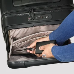 Briggs and Riley Torq QU22SP Domestic Carry on Spinner Stealth