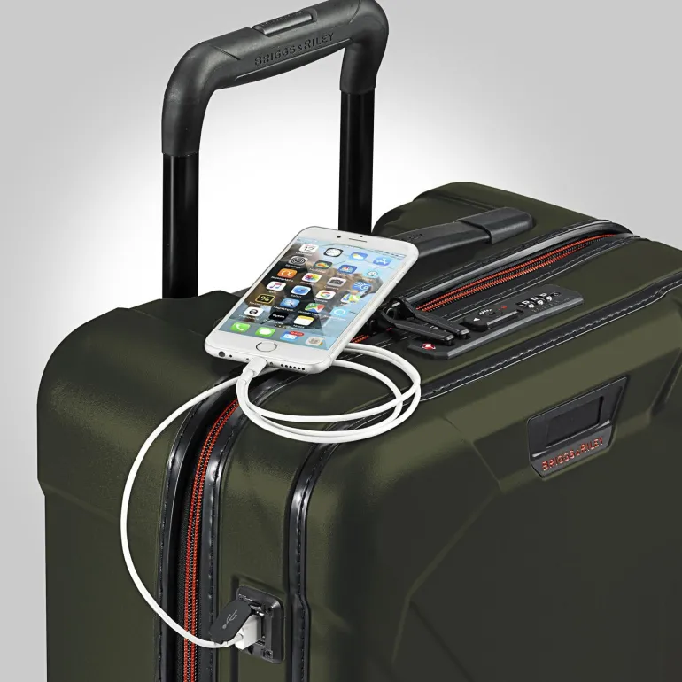 Briggs and Riley Torq QU221SP International Carry on Spinner Hunter