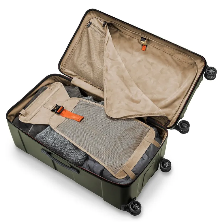 Briggs and Riley Torq QUT232SP Extra Large Trunk Spinner Hunter | Altman