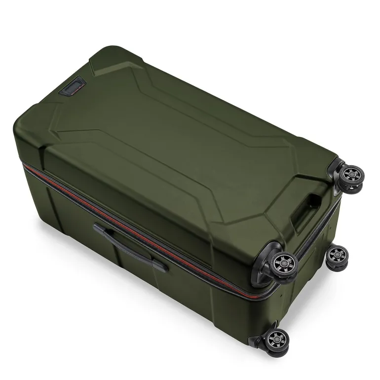 Briggs and Riley Torq QUT232SP Extra Large Trunk Spinner Hunter | Altman