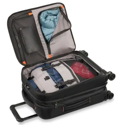 Briggs and Riley ZDX International Carry on Expandable Spinner Black