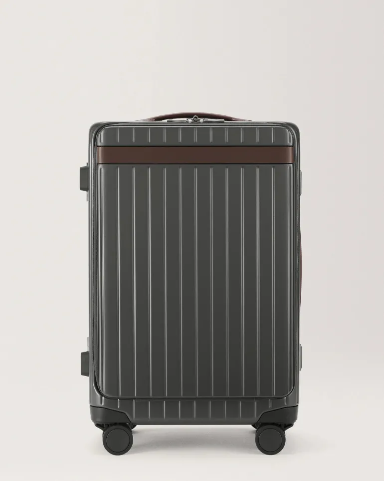 Carl Friedrik The Carry-On X