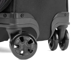 Crew Classic Carry-On Expandable Spinner