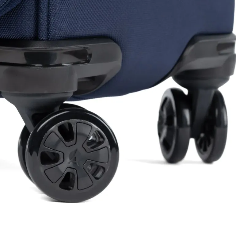 Crew Classic Medium Check-in Expandable Spinner