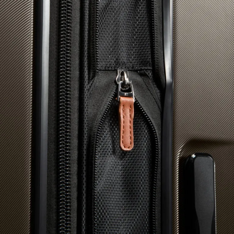 Montecito 2.0 Hardside Medium Check in Expandable Spinner