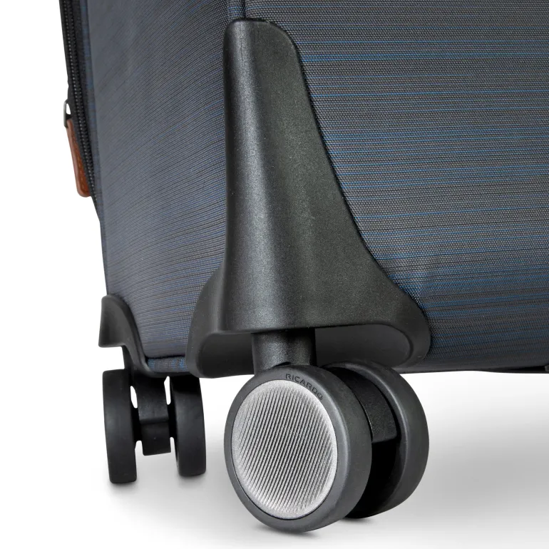 Montecito 2.0 Softside Large Check-In Spinner