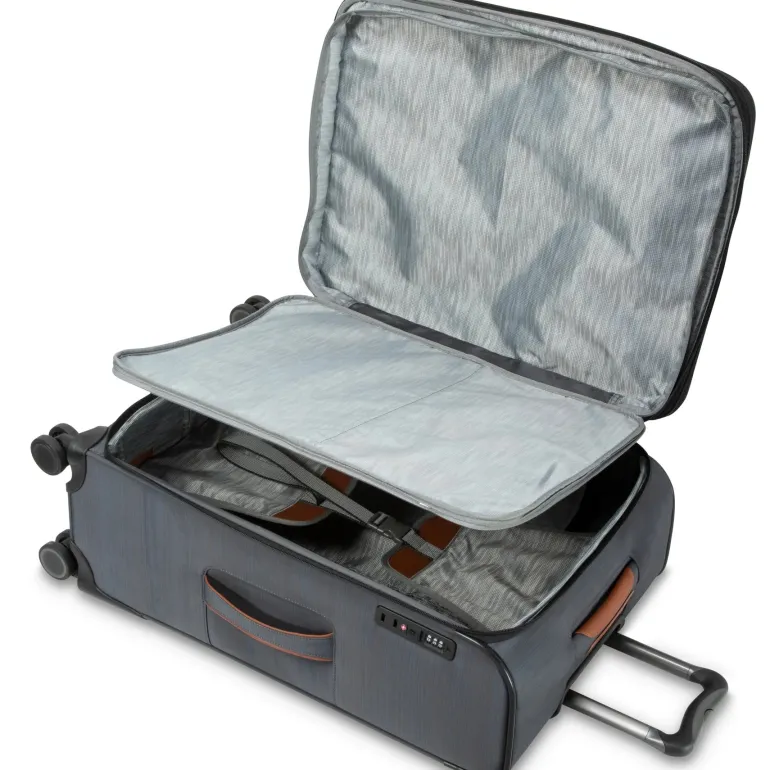 Montecito 2.0 Softside Medium Check-In Expandable Spinner