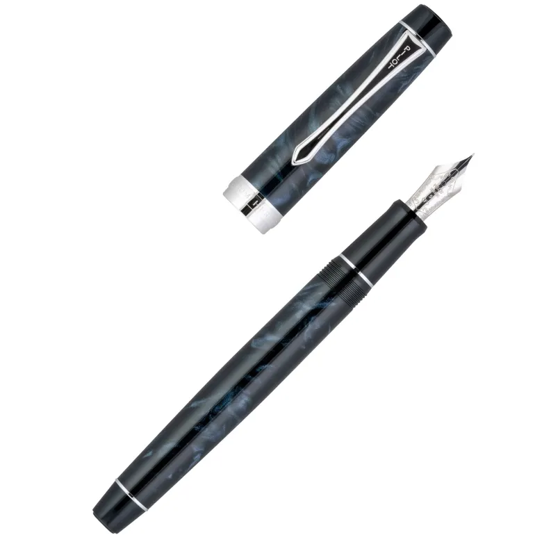 Pilot Custom Heritage SE Fountain Pen Red Black | Altman Luggage