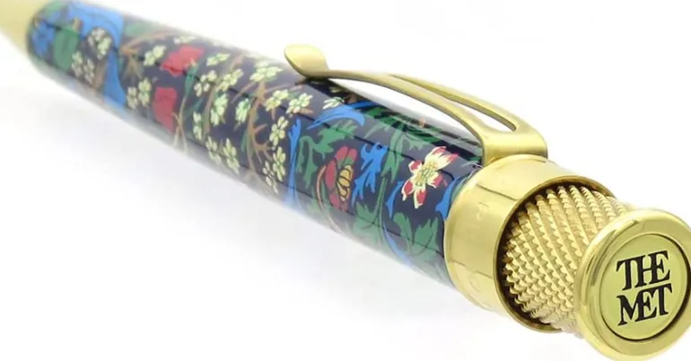 Retro 1951 Tornado Limited Edition William Morris Blackthorn Pen