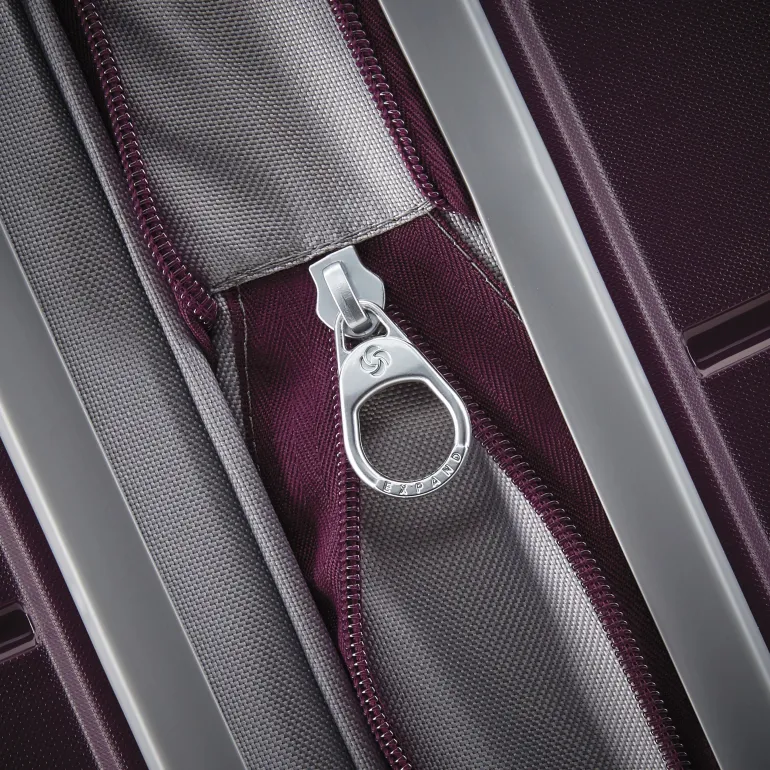 Samsonite | SAMSONITE FREEFORM 24" SPINNER SPINNER | Altman Luggage