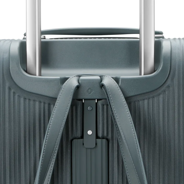 Samsonite Silhouette 18 Softside Large Spinner