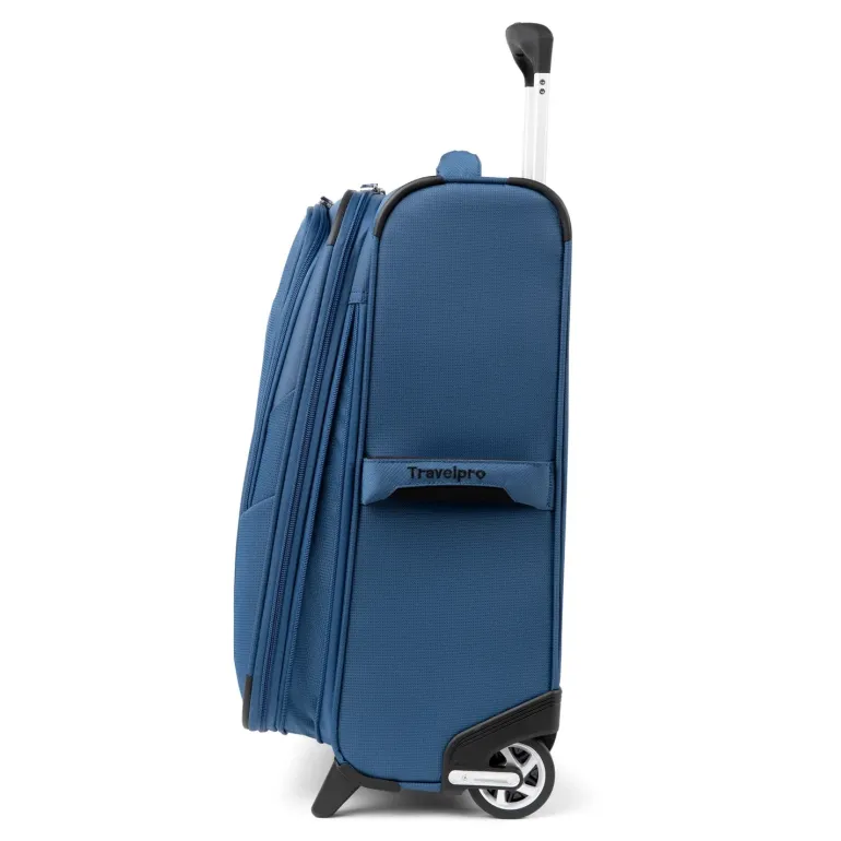 Travelpro Maxlite 5 International Expandable Carry-On Rollaboard