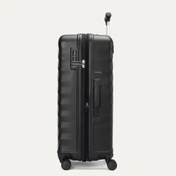 Travelpro Maxlite Air V2 Medium Check-In Hardside Spinner
