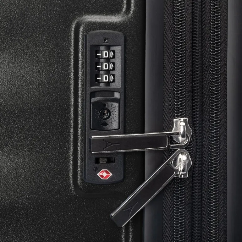 Travelpro Maxlite Air V2 Medium Check-In Hardside Spinner