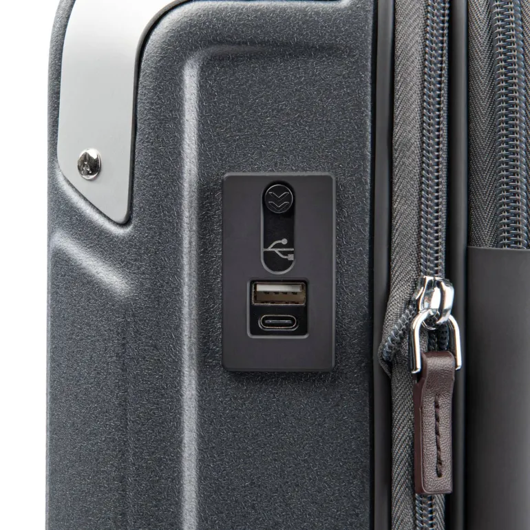 Travelpro Platinum Elite Hardside Business Plus Carry On spinner