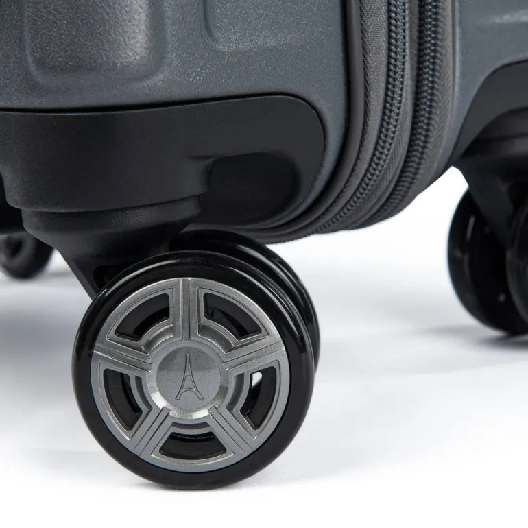 Travelpro Platinum Elite Hardside Business Plus Carry On spinner