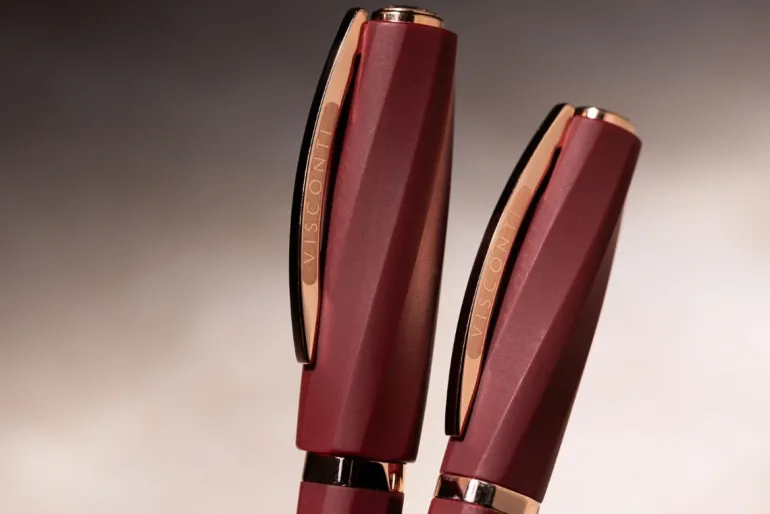 Visconti Divina Matte Bordeaux Fountain Pen | Altman Luggage