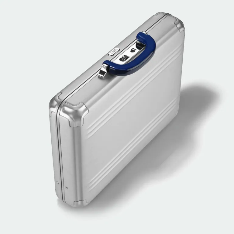Zero Halliburton Pursuit Aluminum Medium Attache Case Silver