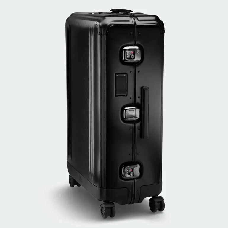 Zero Halliburton Pursuit Aluminum Medium Travel Case