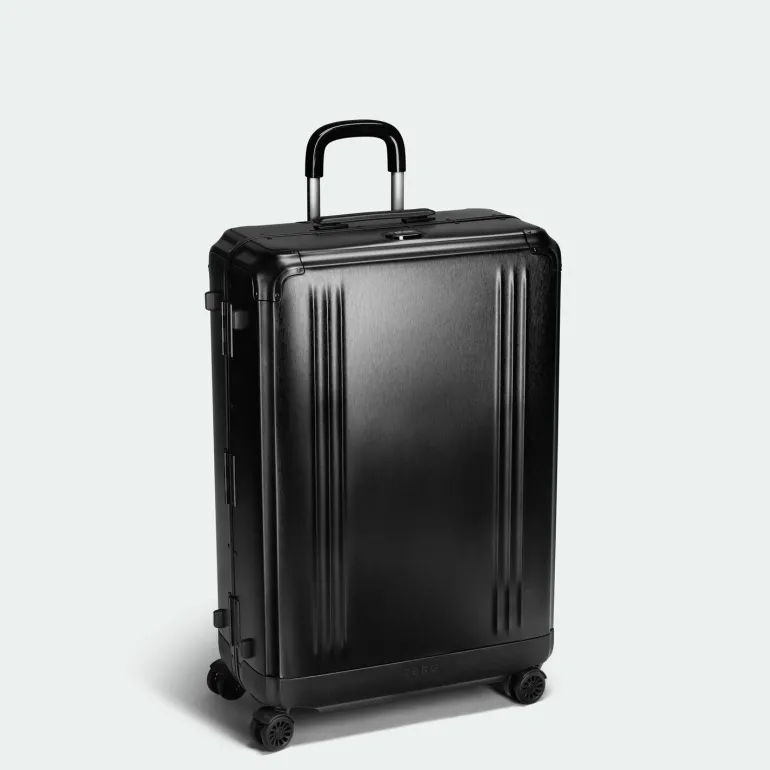 Zero Halliburton Pursuit Aluminum Medium Travel Case